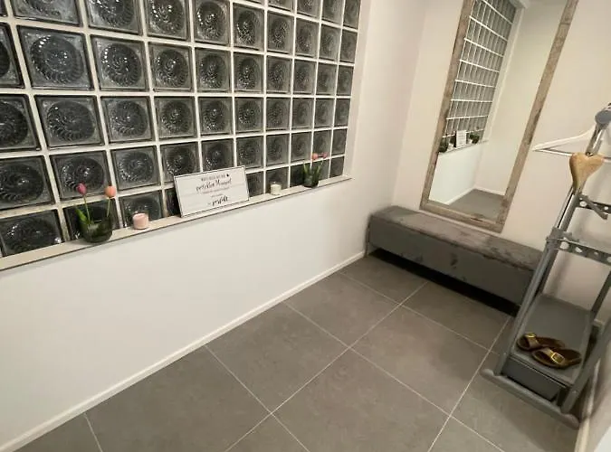 Freiblick 1 Bad Glbg Mit Garten Top1 شقة